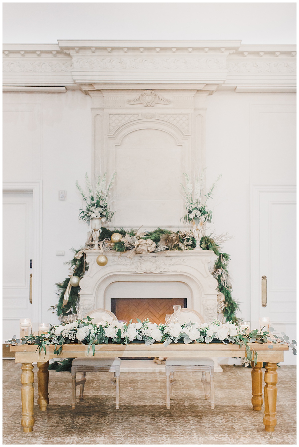 sweetheart table with Christmas decor park chateau 