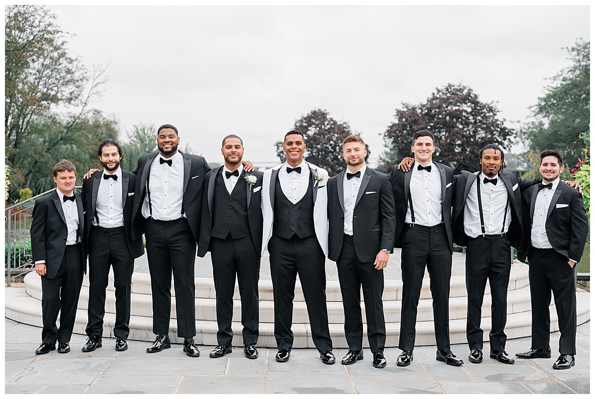 groomsmen at park chateau 