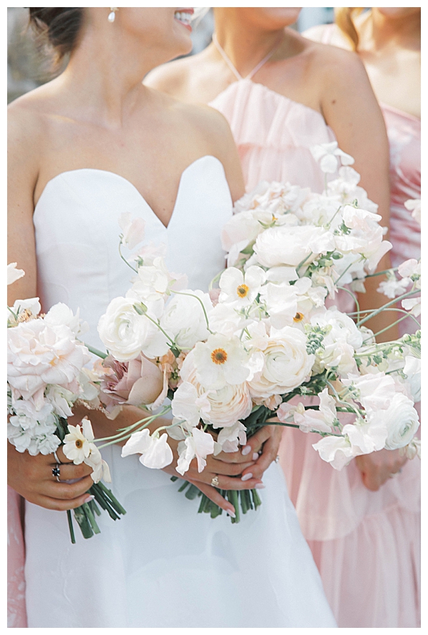 Sarah and bridesmaids with mismatched bouquets