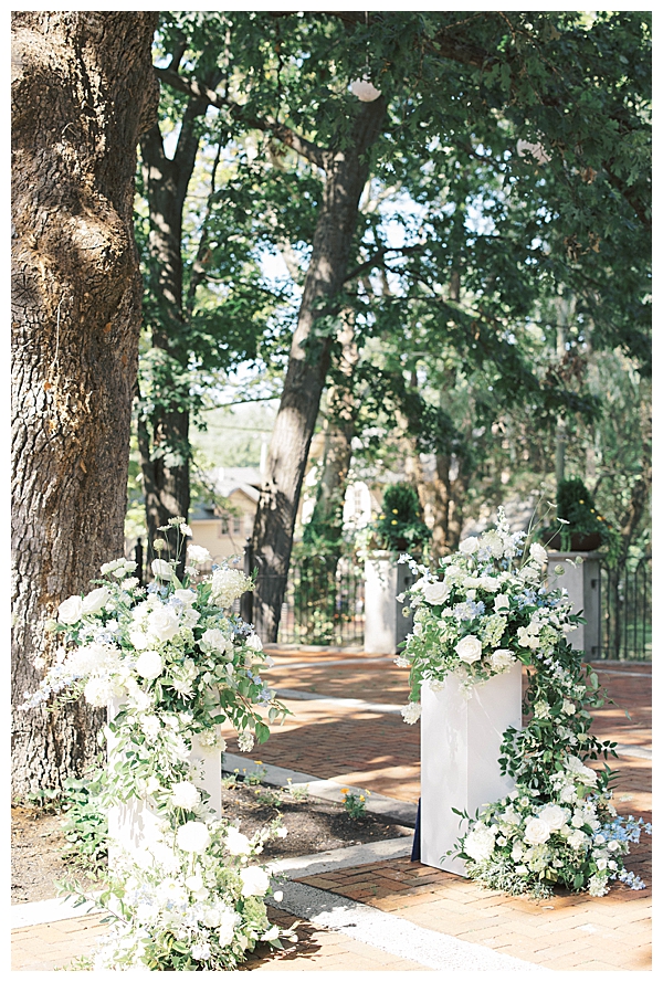 Hotel du Village wedding ceremony outdoor New Hope PA