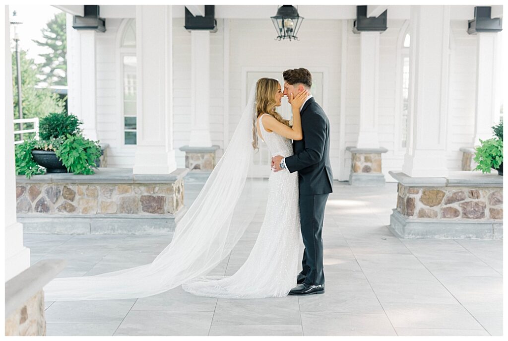 romantic golden hour portraits New Jersey wedding couple