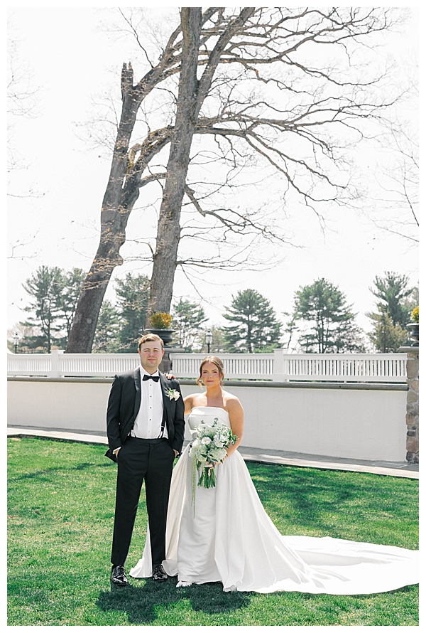 Hunterdon County outdoor wedding portraits of bride and groom at the Ryland Inn in spring