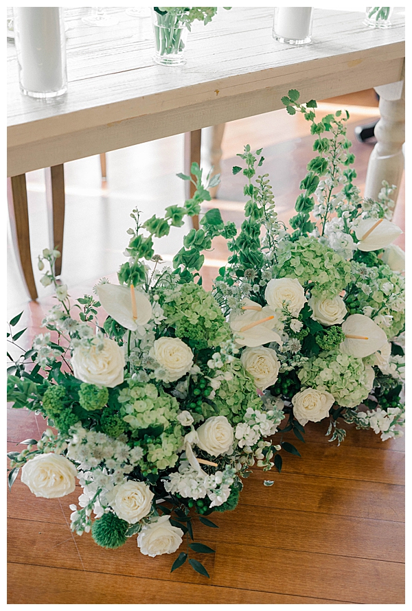 Grand ballroom at the Ryland Inn elegantly decorated for a spring New Jersey wedding reception